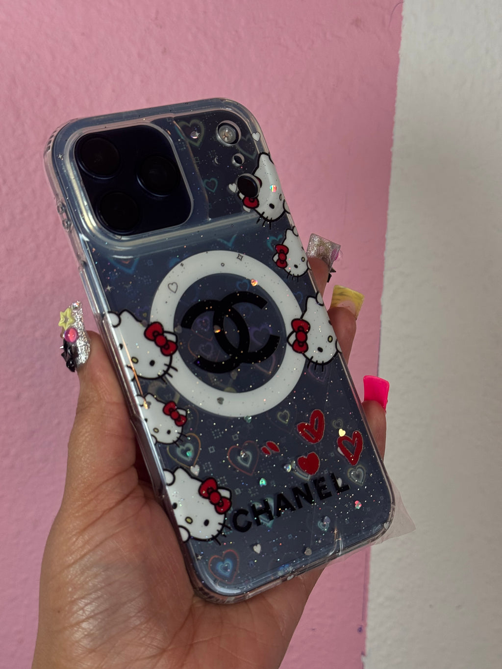Hello Kitty Chanel Love Case