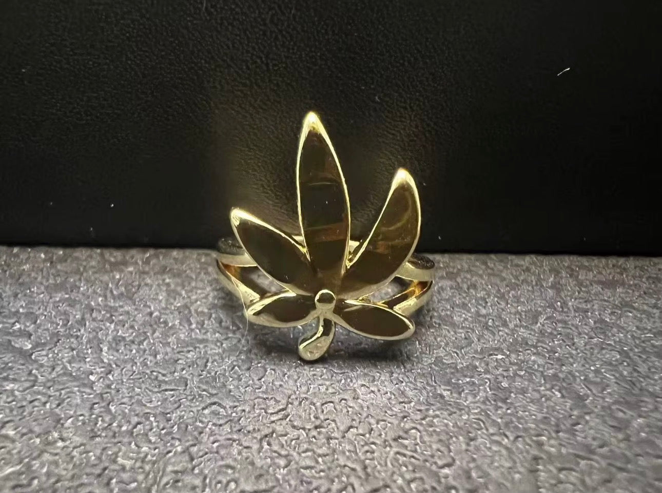 Golden Leaf Ring