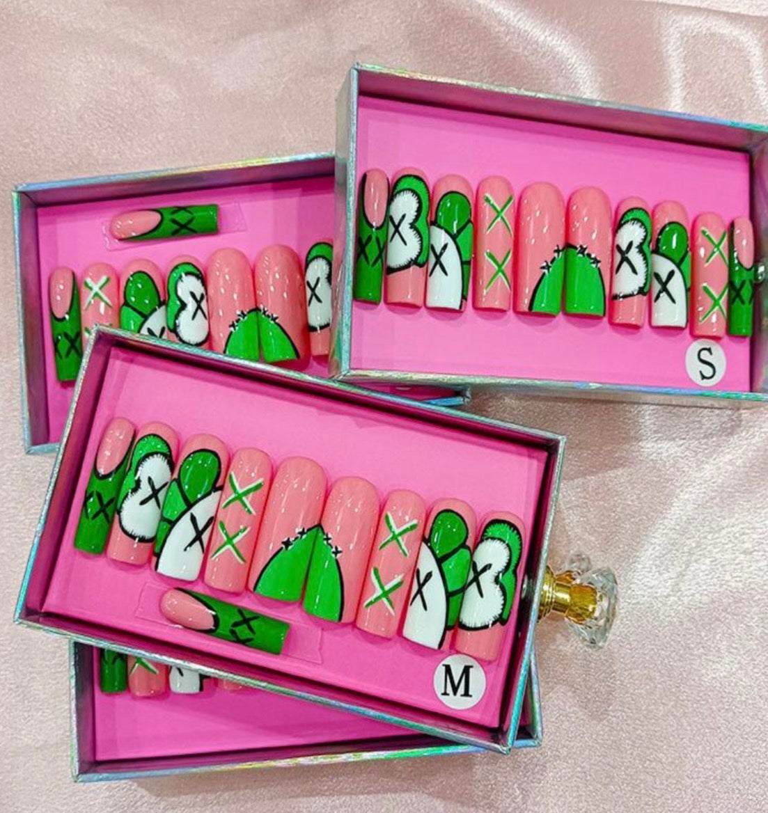 Toxic Love Press Ons