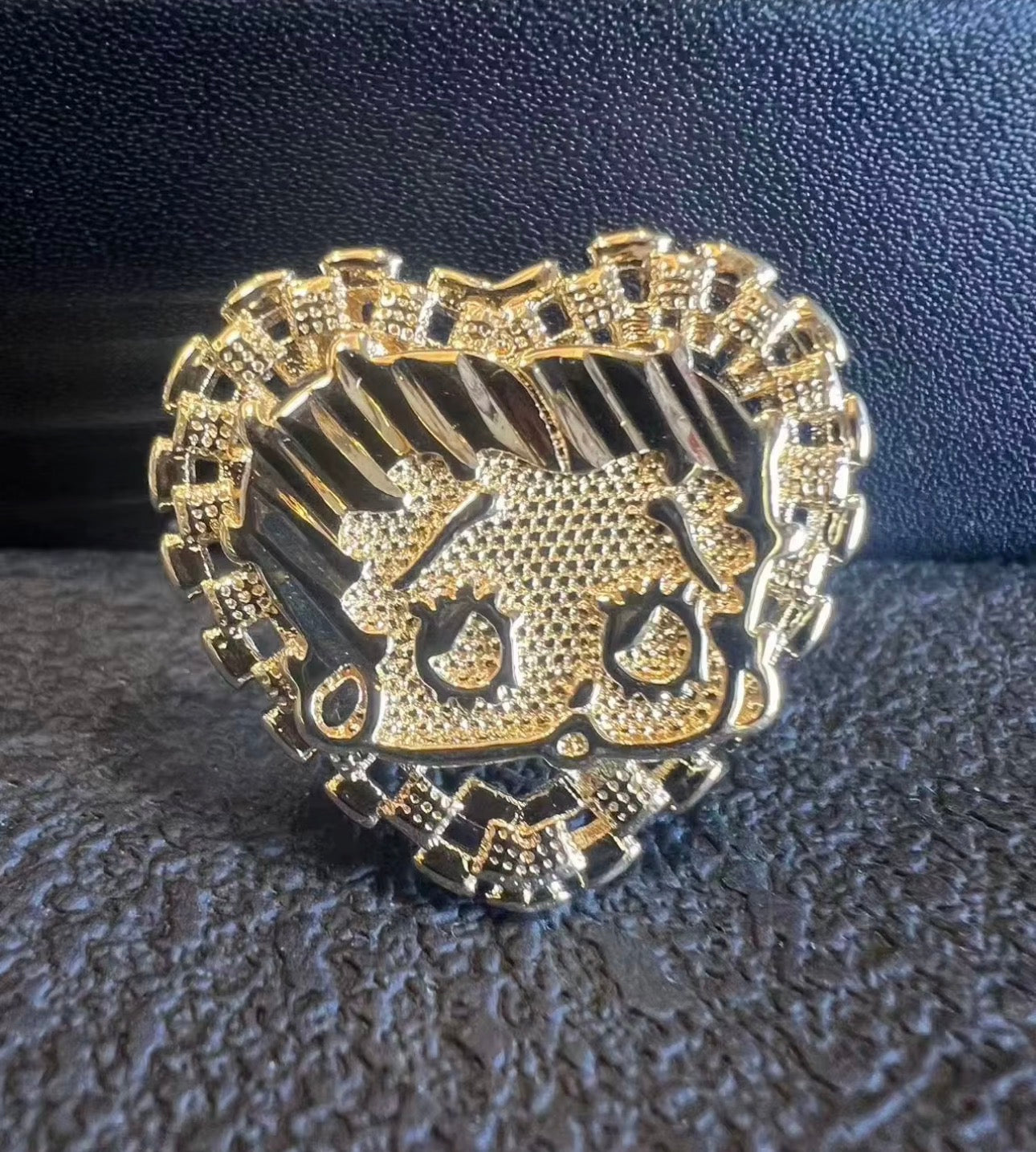Betty Heart Ring