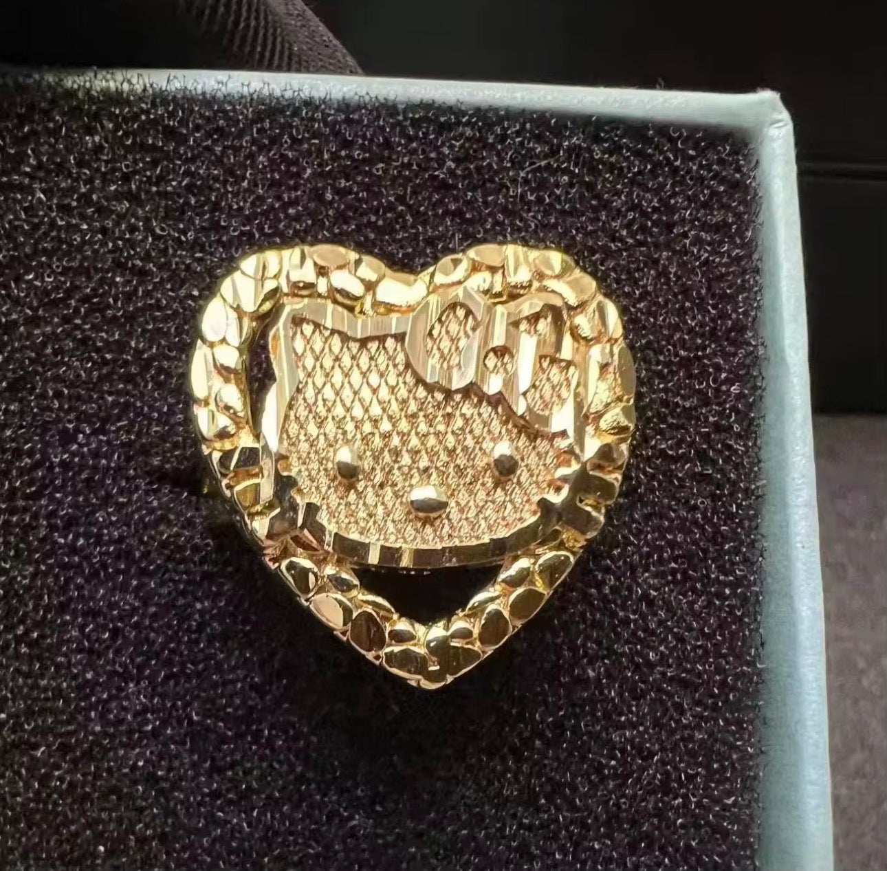 Hello Kitty Love Ring