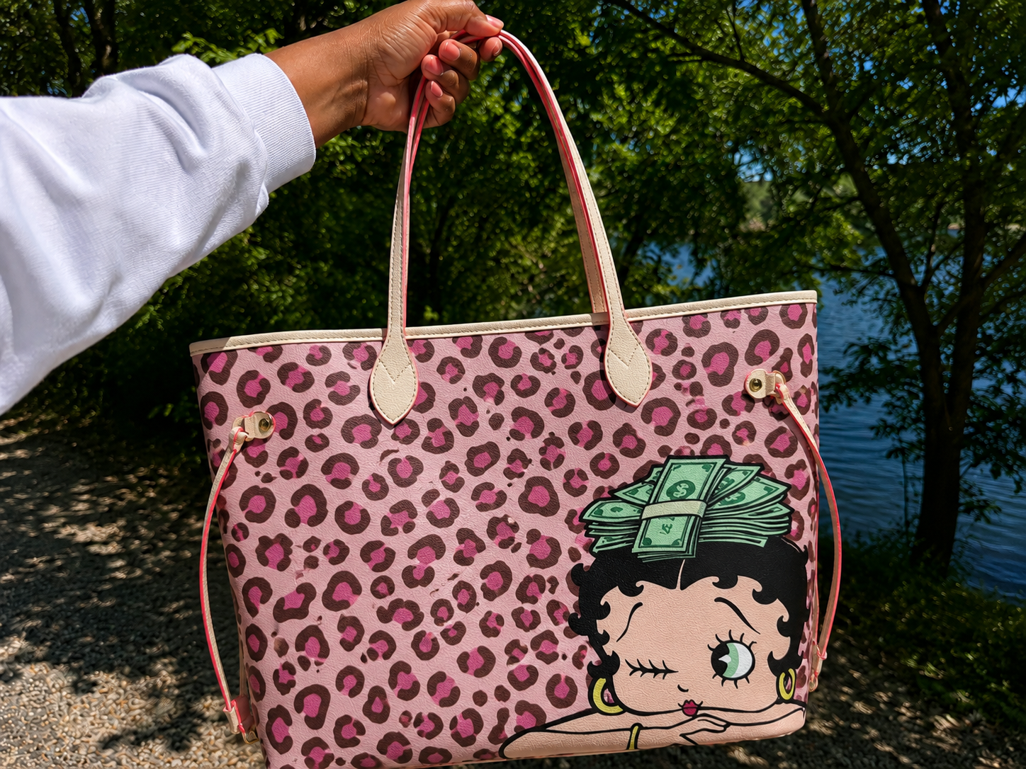 Pretty & Paid Tote