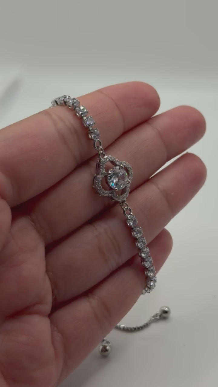 Luxe Clover Tennis Bracelet
